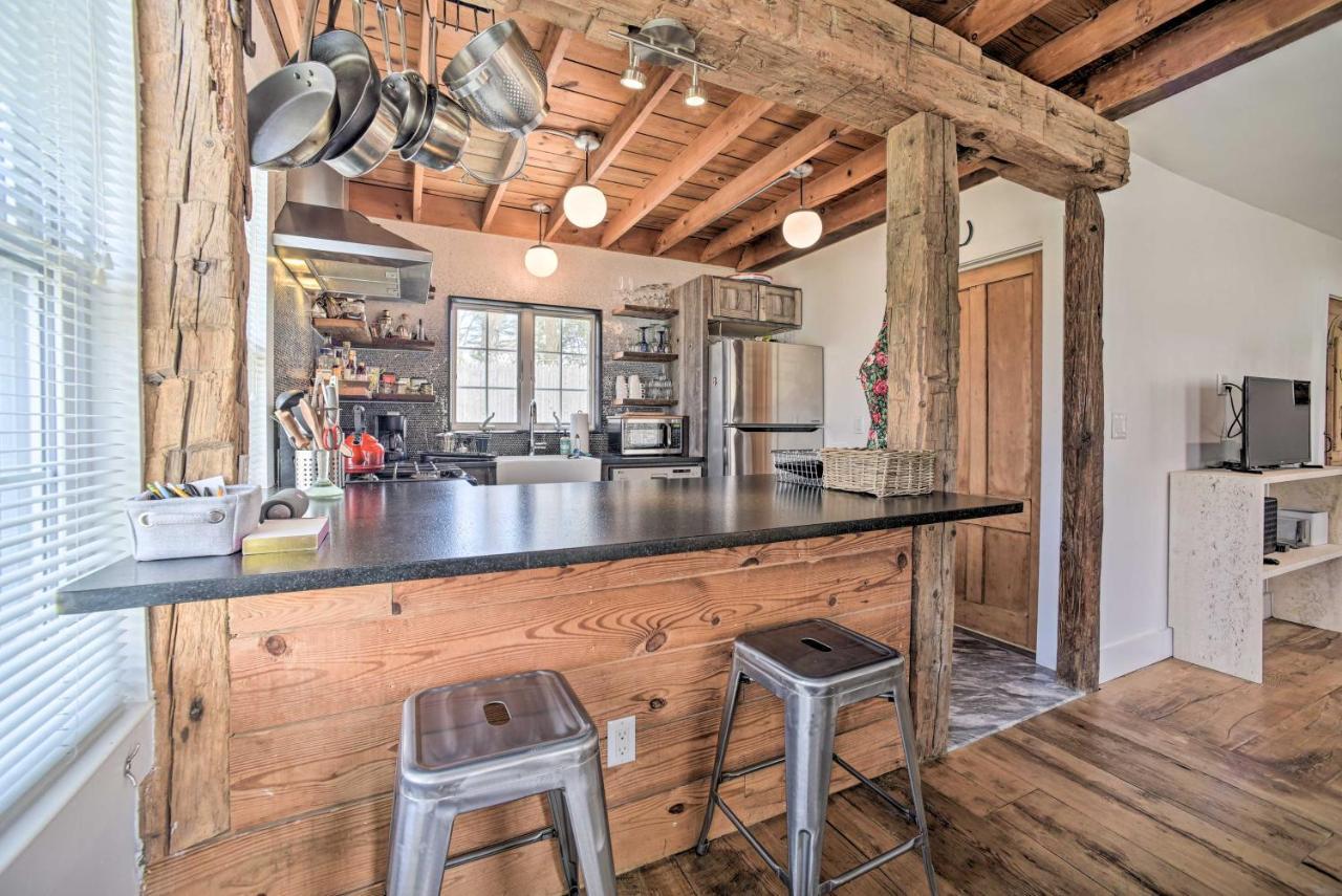 Charming Cottage With Yard - 2 Mi To Tinker St! Вудсток Экстерьер фото